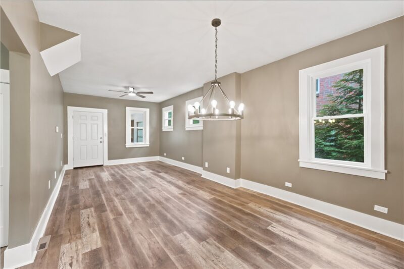 905 Rebecca — photo 2