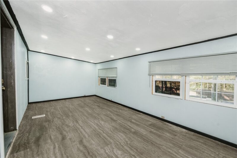 300 Rich Hill RD — photo 5