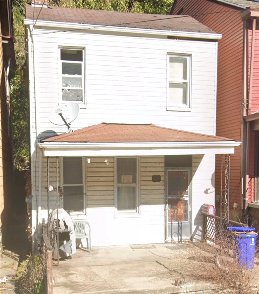 1028 Grand Ave — photo 1