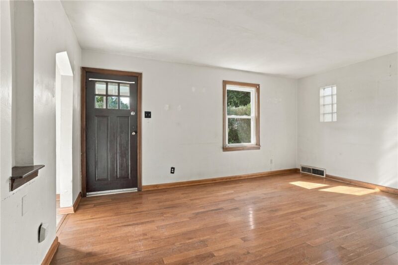 428 Grandview Ave — photo 5