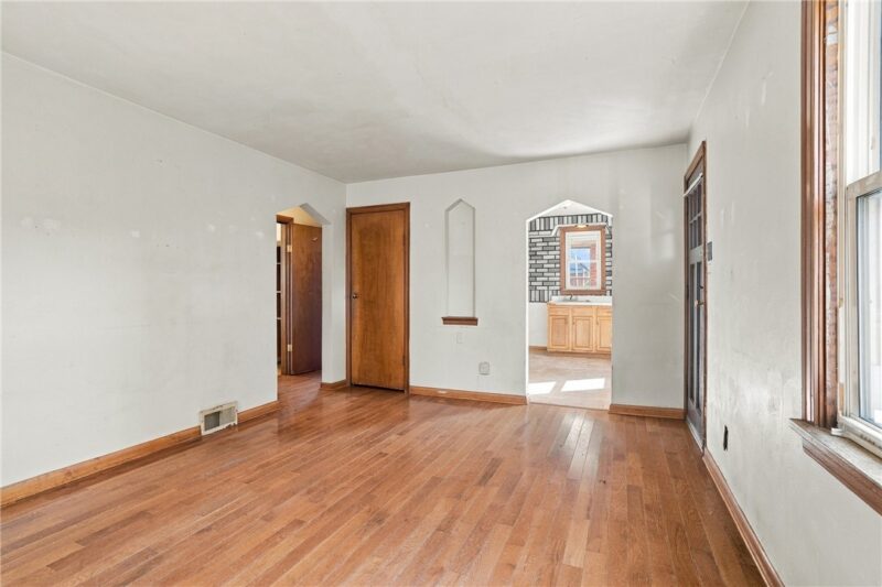 428 Grandview Ave — photo 8