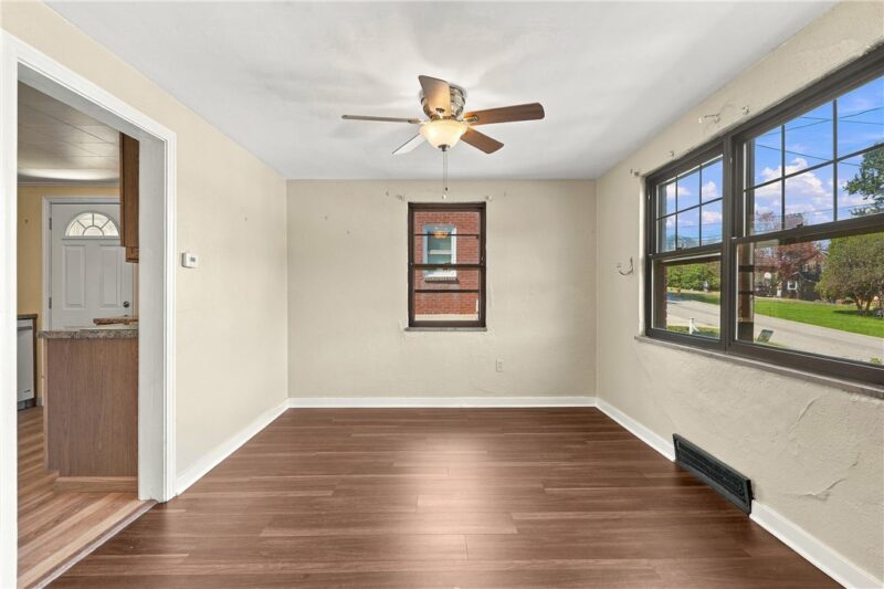 1170 GRANDVIEW DRIVE — photo 5
