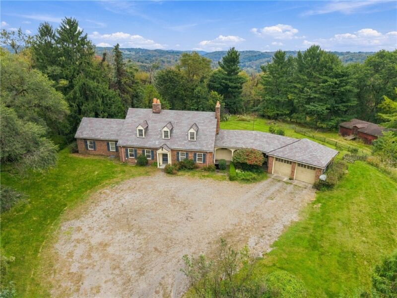 311 Dorseyville Rd — photo 2