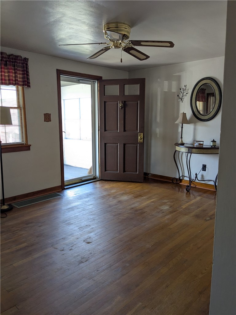 526 Maple Avenue — photo 3