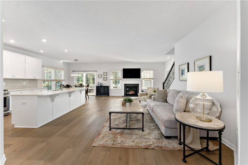 117 Greystone Dr — photo 2