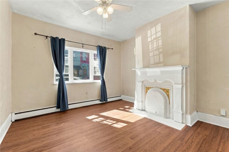 2207 Sarah Street — photo 6