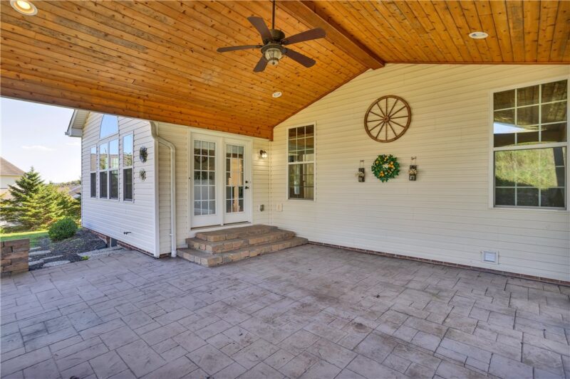 2084 Majestic Dr — photo 4