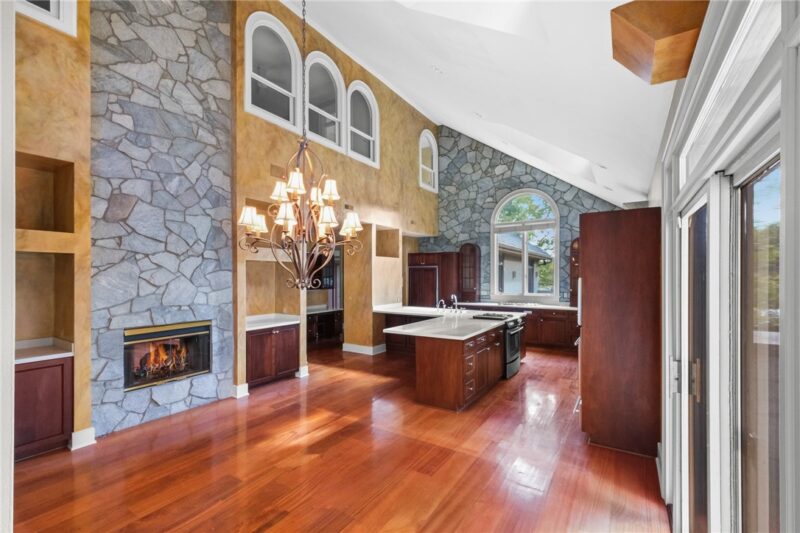 310 Mingo Rd — photo 7