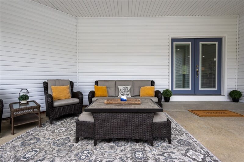 1811 Locust Ln — photo 7