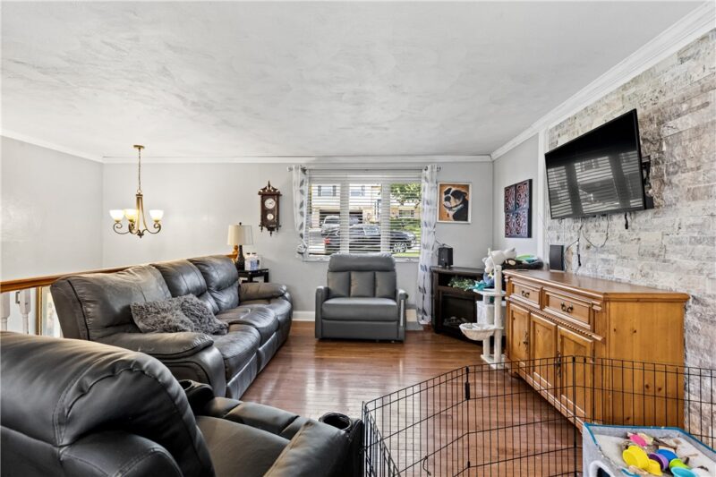 522 Saint George Dr — photo 4
