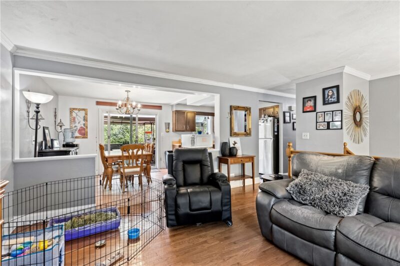 522 Saint George Dr — photo 5