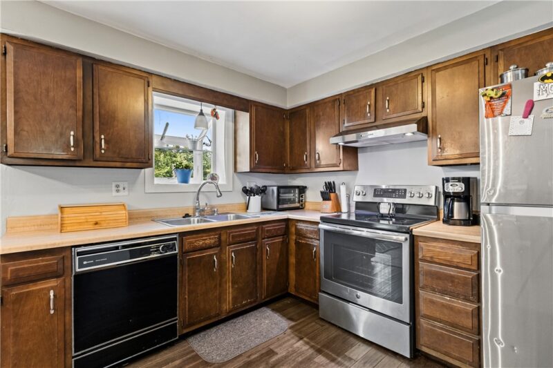 522 Saint George Dr — photo 8