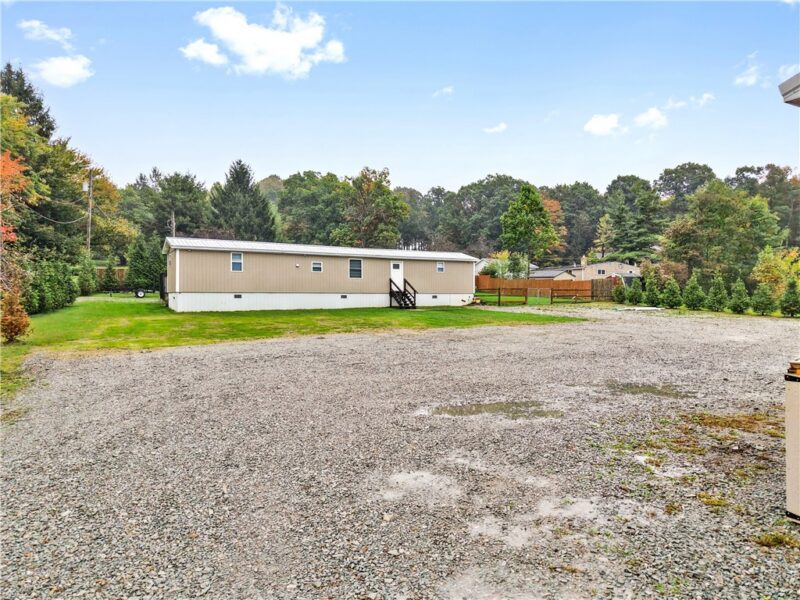 323 Crestview Dr — photo 6