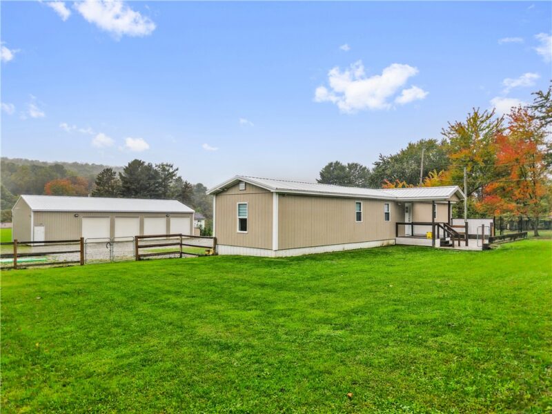323 Crestview Dr — photo 7