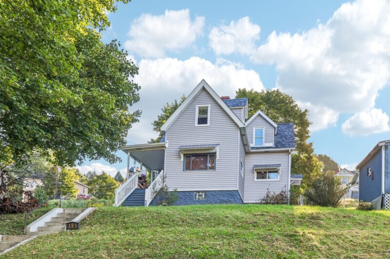 185 Center Ave — photo 4
