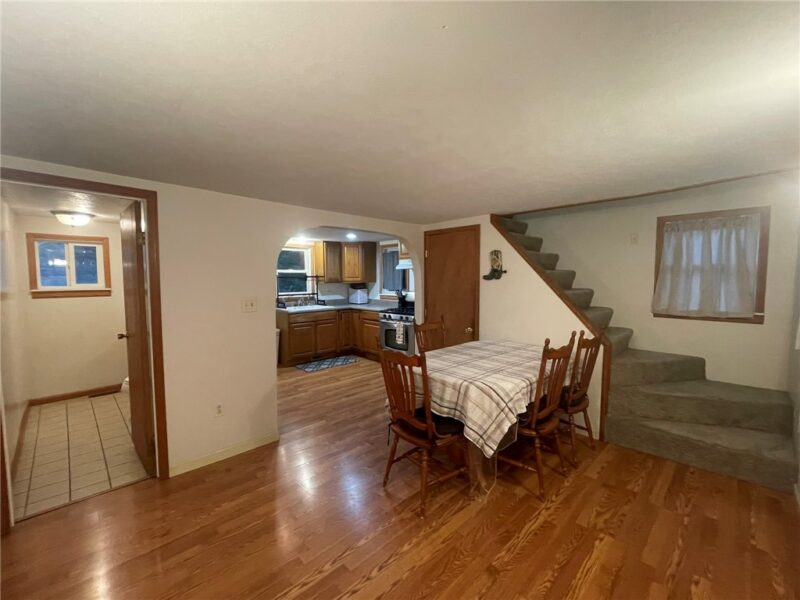 303 Broadway Ave — photo 3