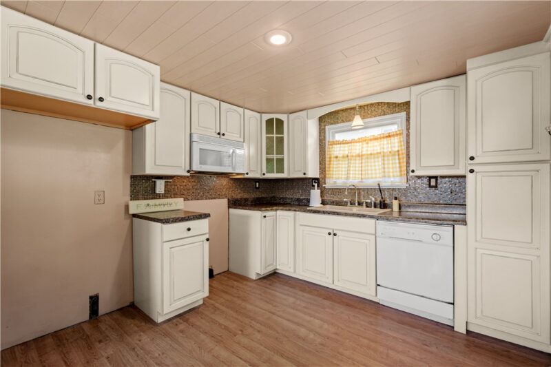 109 Saulters Ave — photo 5