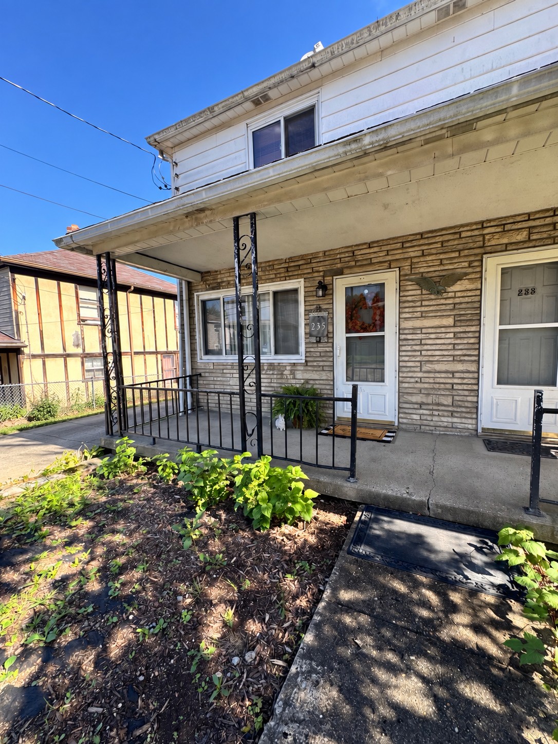235 Spring STREET — photo 1