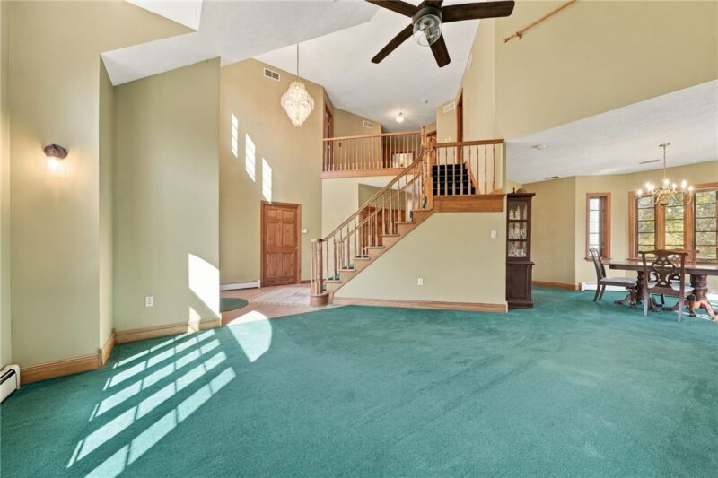 611 Ten Mile Rd — photo 3