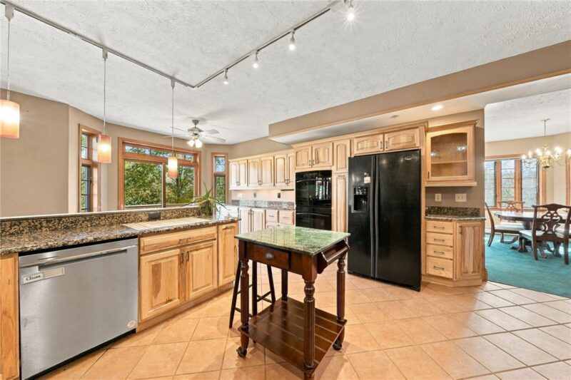 611 Ten Mile Rd — photo 5