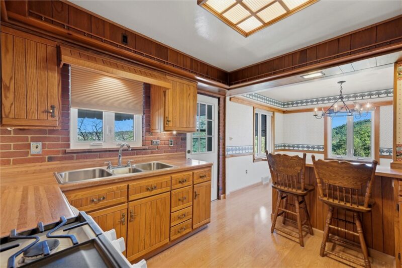 283 Kentucky Drive — photo 8
