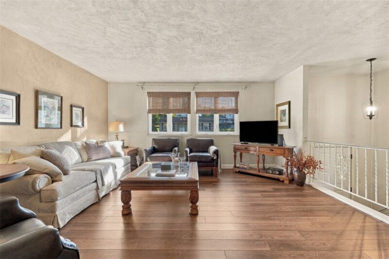 616 Carnival Dr — photo 6