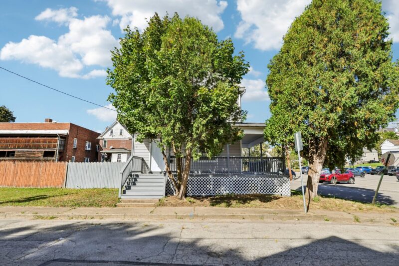 306 Virginia AVENUE — photo 2
