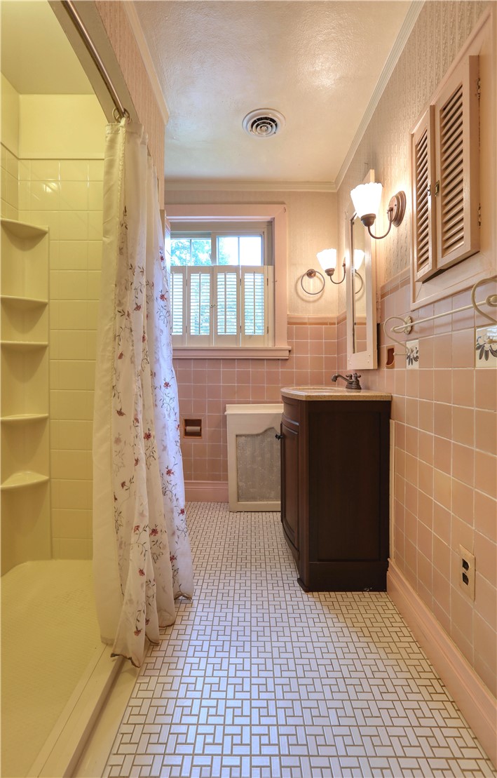 102 Hillcrest Avenue — photo 7