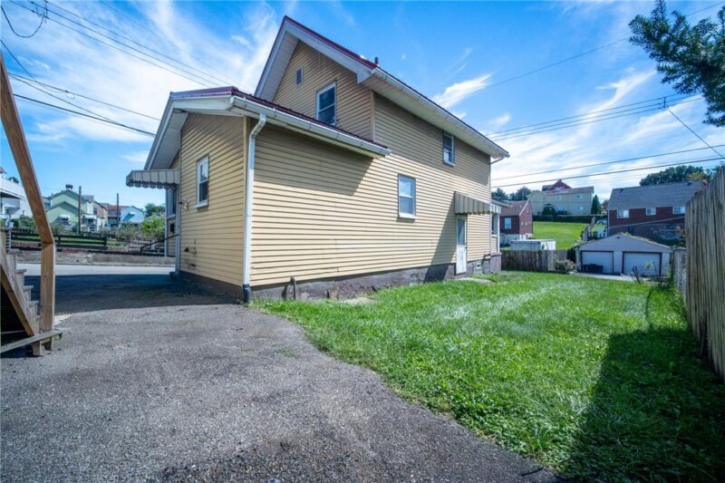 140 Hamilton St — photo 2