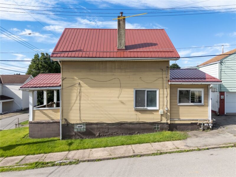 140 Hamilton St — photo 4