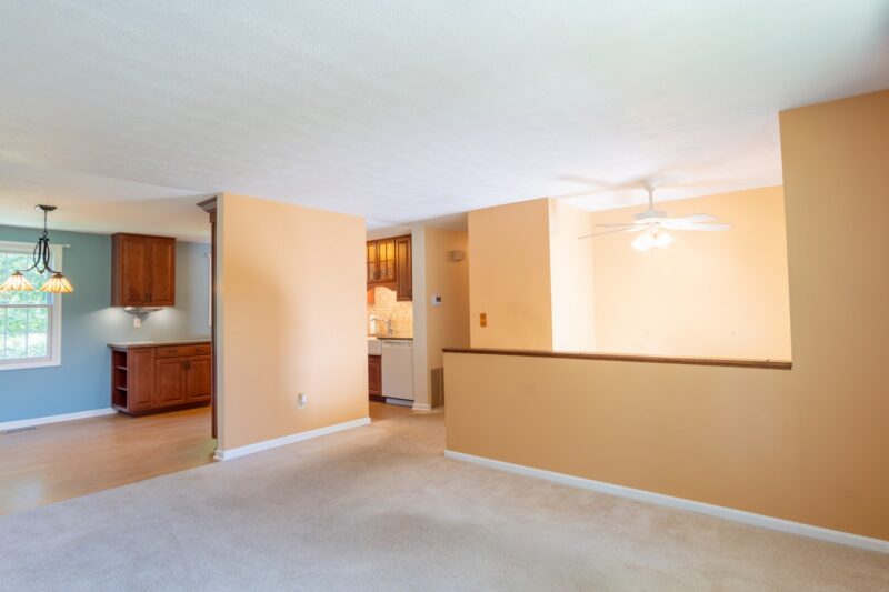 17 Wheatfield DRIVE — photo 5