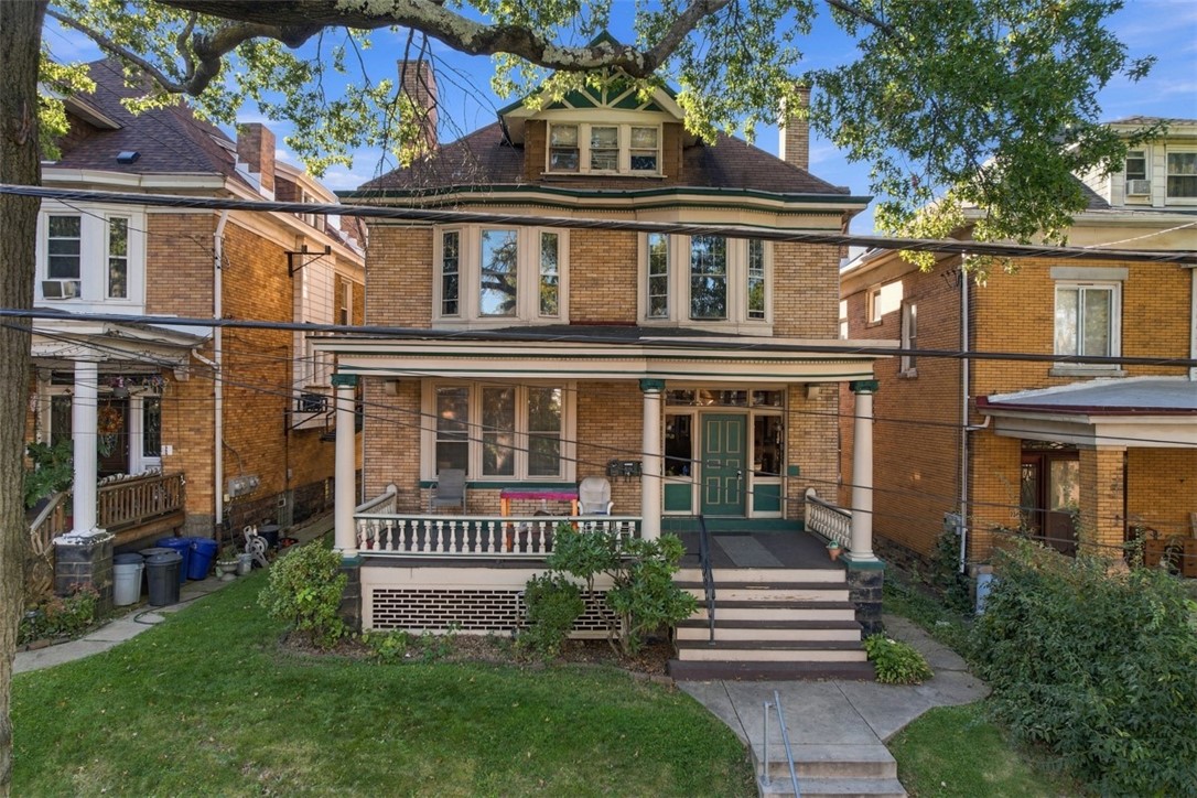 740 Broughton St — photo 1