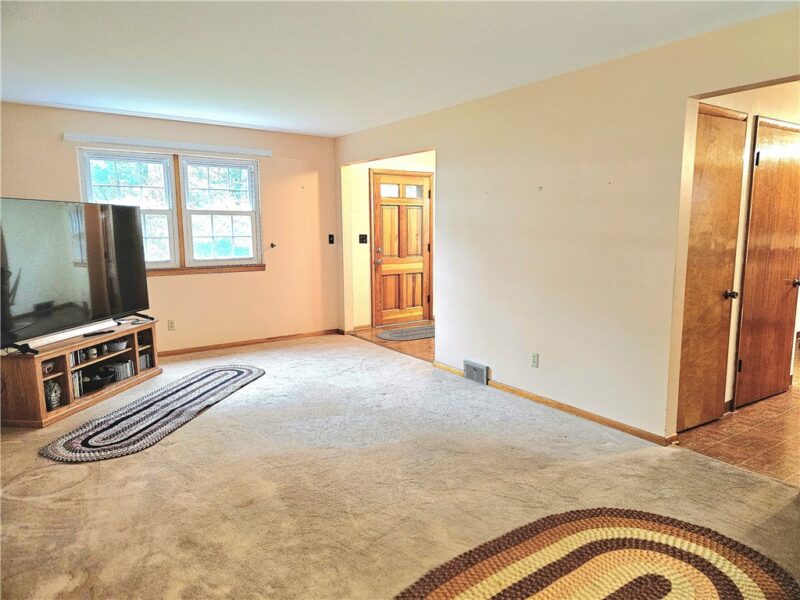 955 Eastwood Rd — photo 4