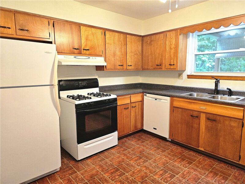 955 Eastwood Rd — photo 7