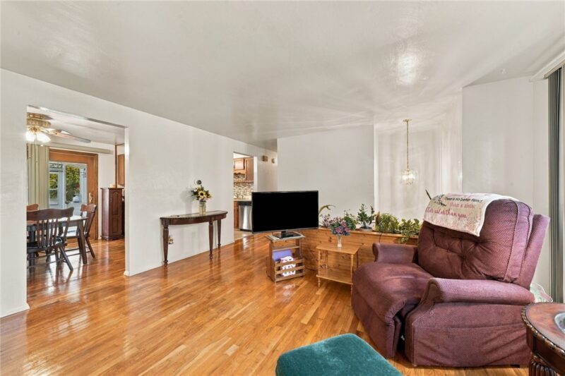 721 Cortland Dr — photo 8