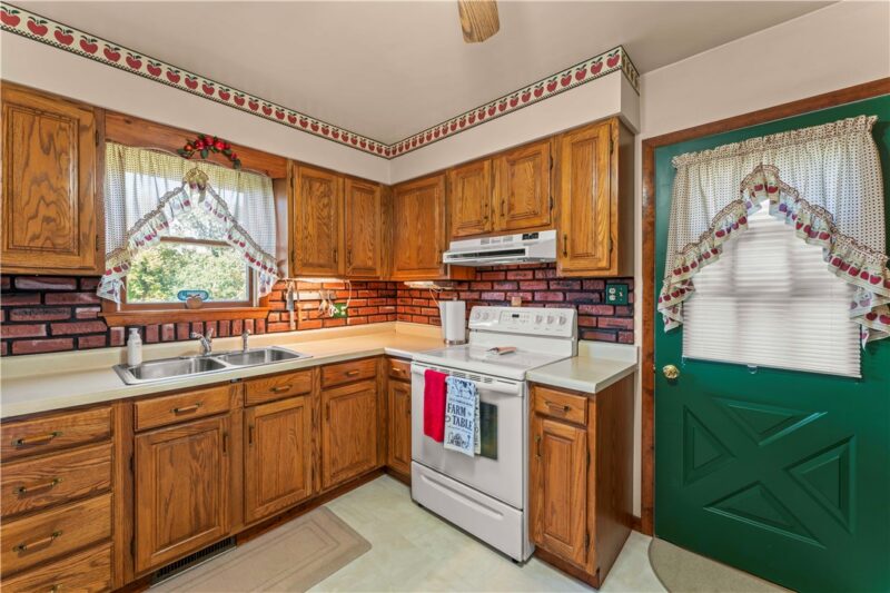 335 Welsh Rd — photo 7