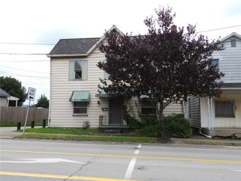 401 Lloyd Avenue