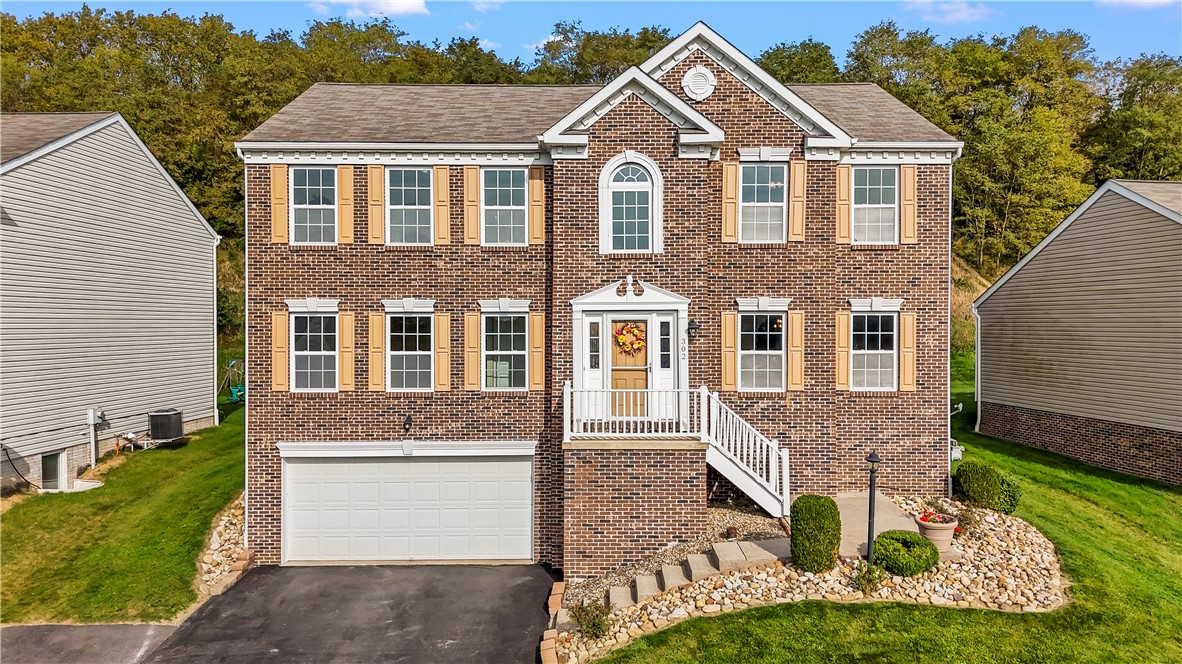 302 Summit Cir — photo 1