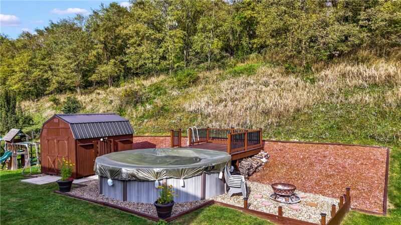 302 Summit Cir — photo 4