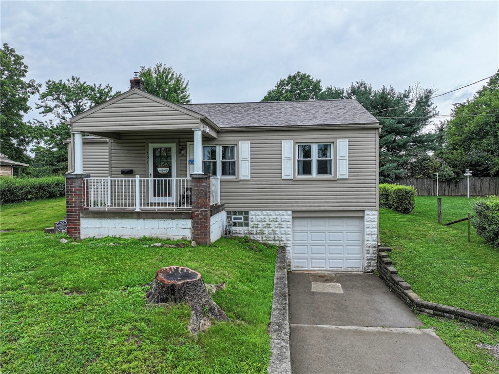 407 Cottage Ln — photo 1