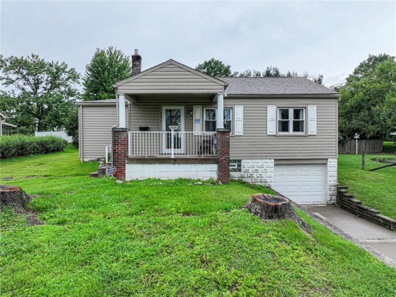 407 Cottage Ln — photo 3
