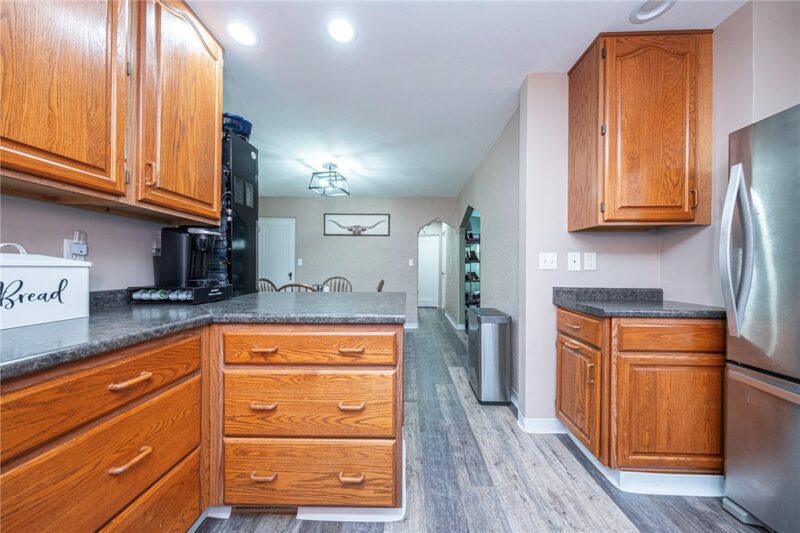407 Cottage Ln — photo 5