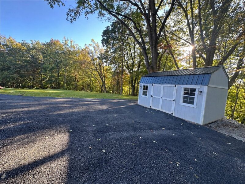 695 Roosevelt Road — photo 3