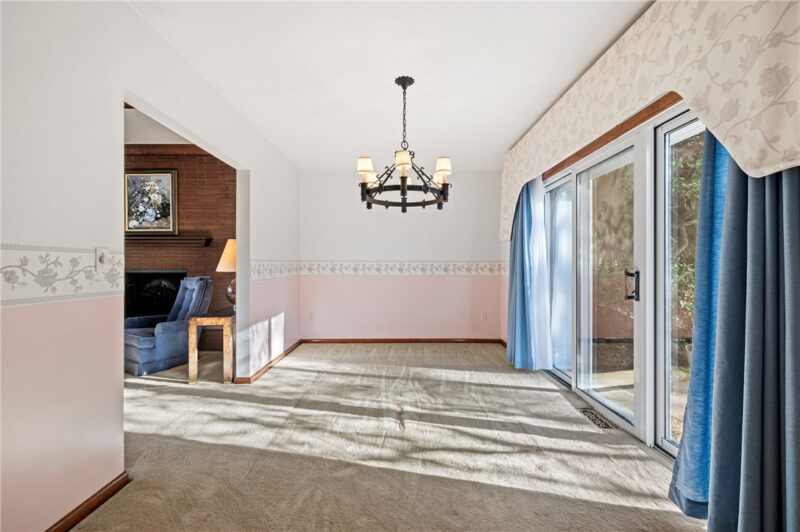 3535 Macarthur Dr — photo 6