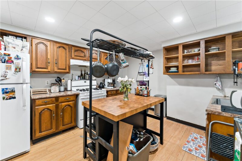 3732 Woolslayer Way — photo 8
