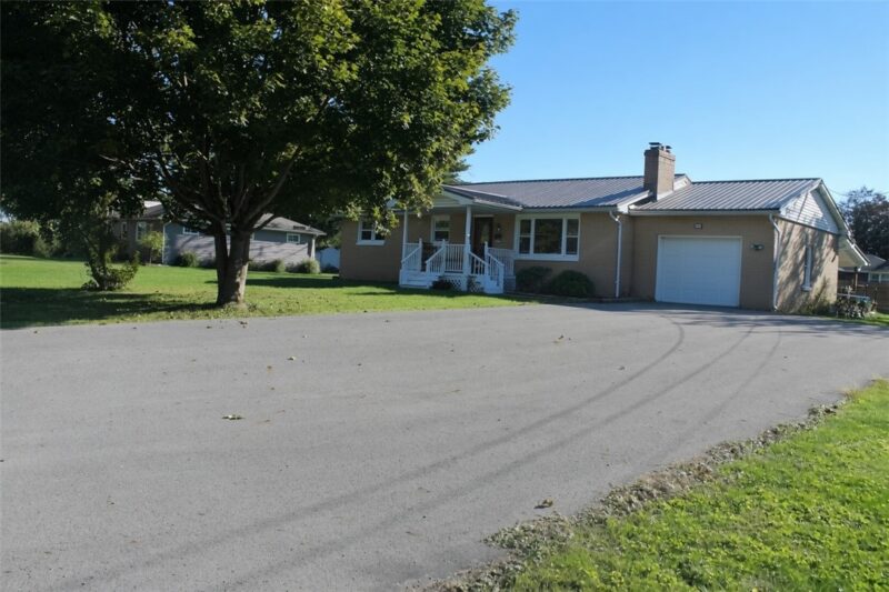 44 Valley View Dr — photo 2