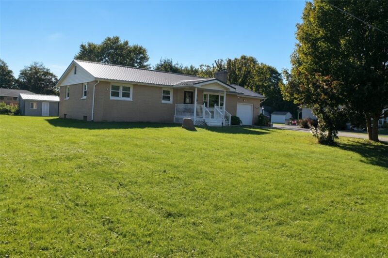 44 Valley View Dr — photo 3