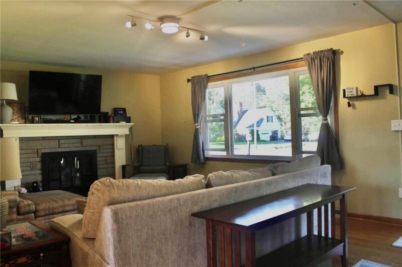 44 Valley View Dr — photo 8