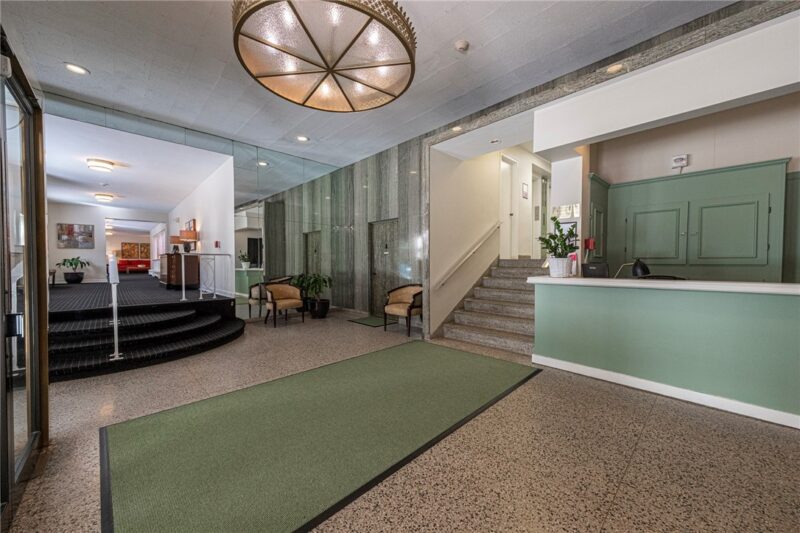 144 N Dithridge St 207 — photo 4