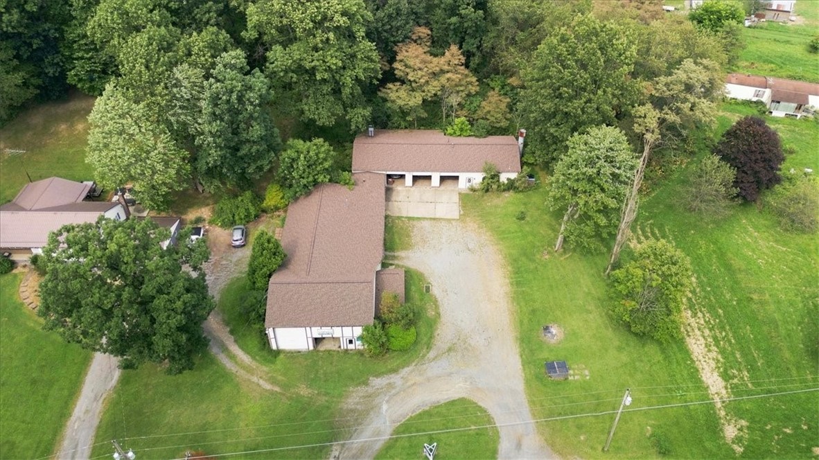 131 Mclafferty Rd — photo 1